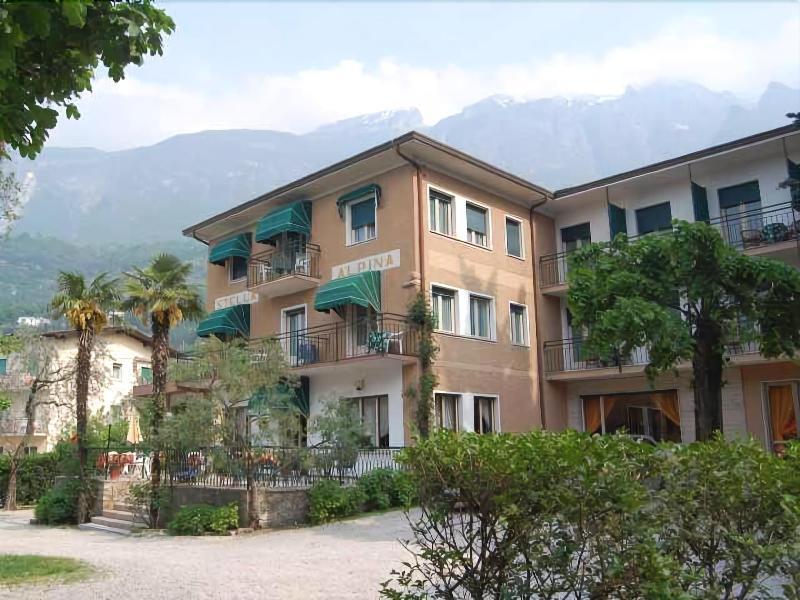 Hotel Stella Alpina Μαλτσεζίνε Εξωτερικό φωτογραφία