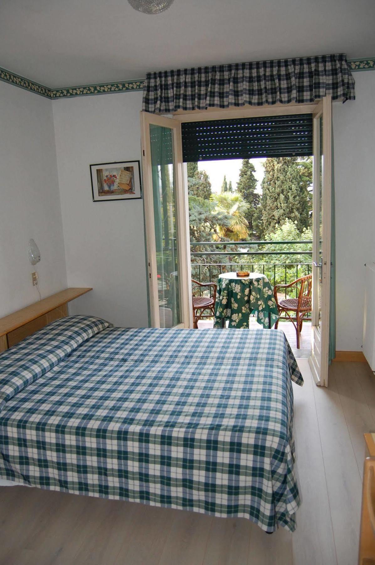 Hotel Stella Alpina Μαλτσεζίνε Εξωτερικό φωτογραφία